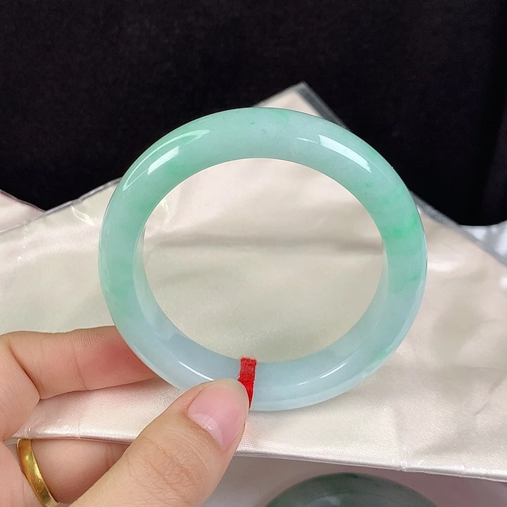 翡翠未镶嵌手镯56圈，泥鳅背 细糯化晴底880683