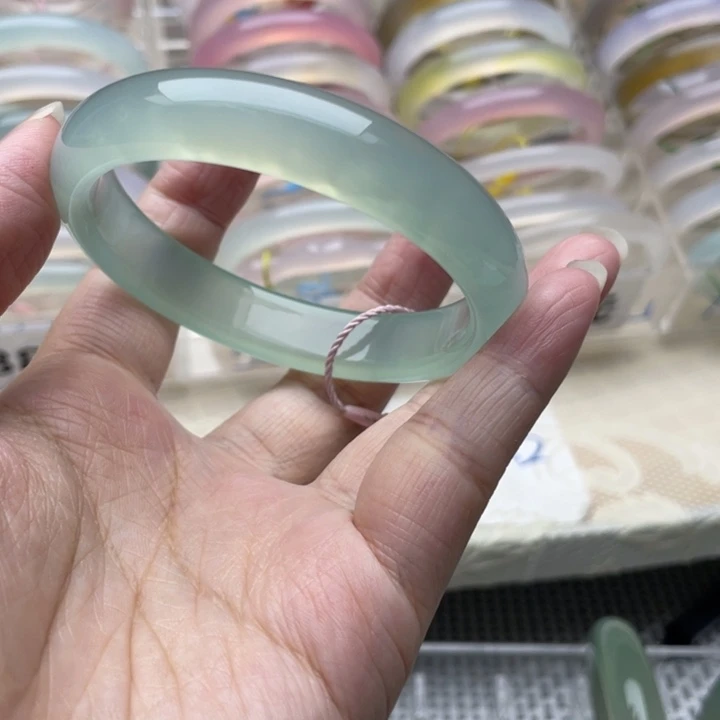 玛瑙/玉髓未镶嵌手镯56圈口