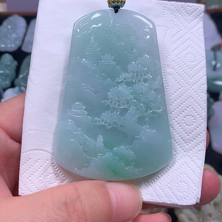 翡翠未镶嵌颈饰蓝胶底山水牌