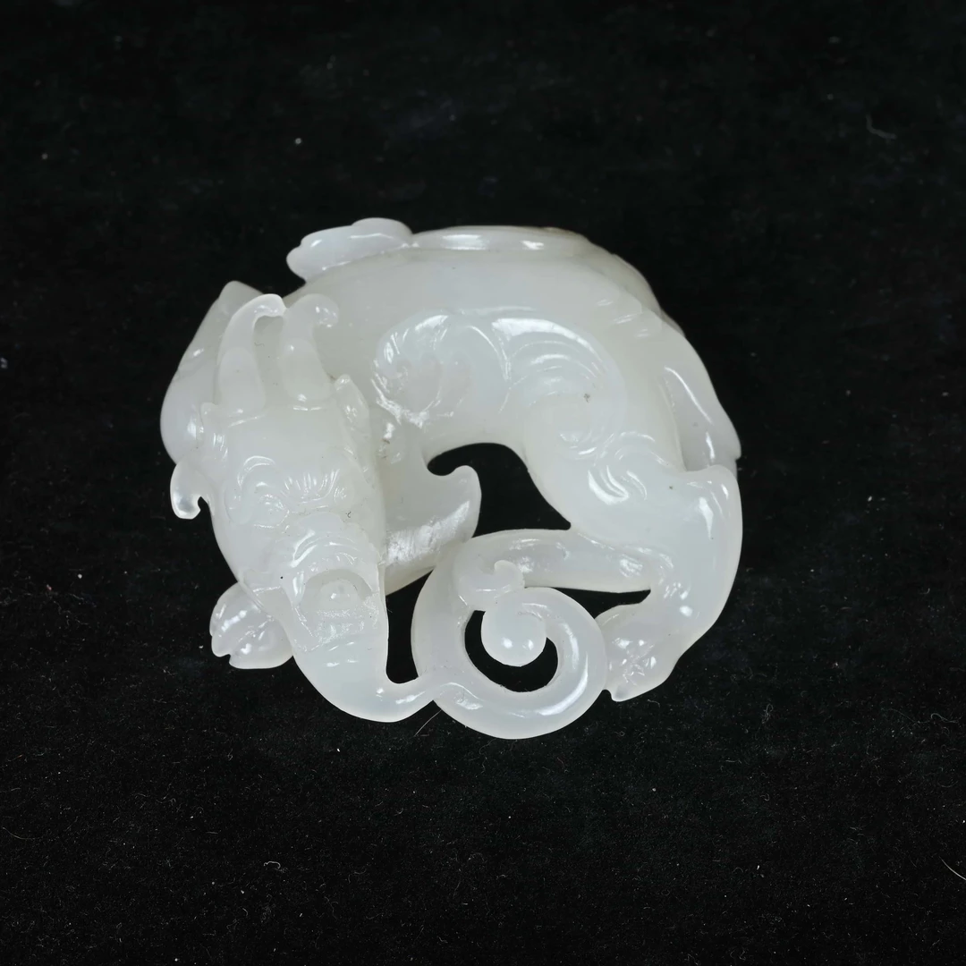 清代趴卧玉龙/LC.19AA303/集萃斋