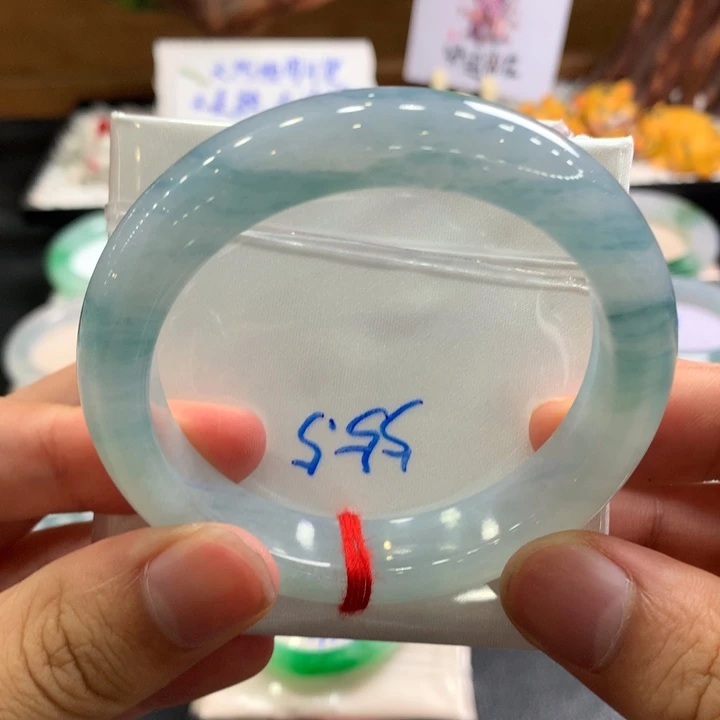 翡翠手镯未镶嵌18号