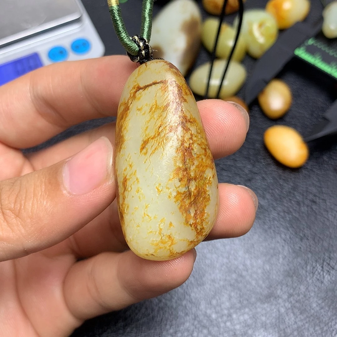 未镶嵌和田玉挂件