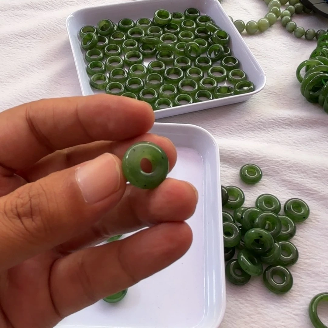 和田玉（碧玉）未镶嵌颈饰c****r扣子