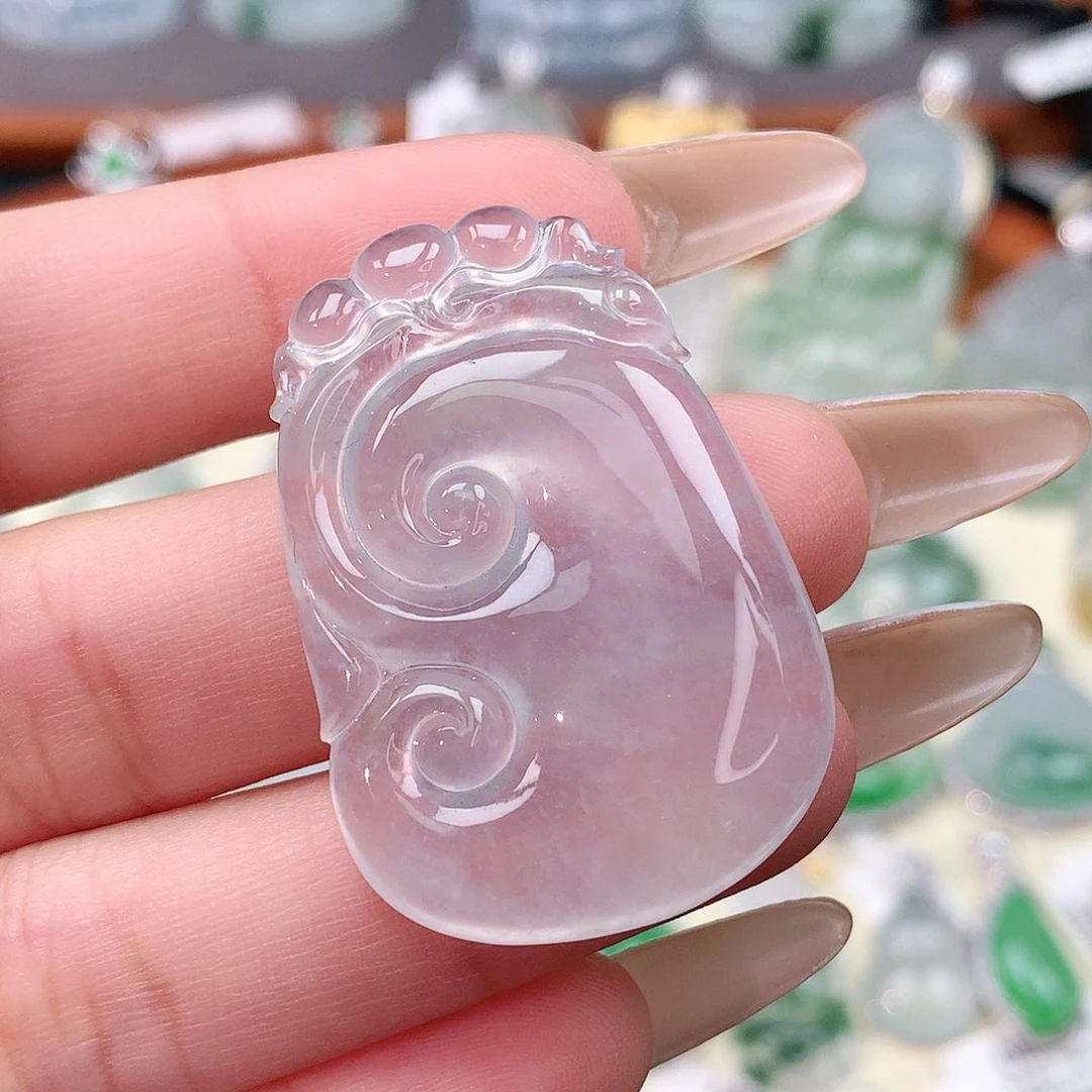 颈饰未镶嵌翡翠如意