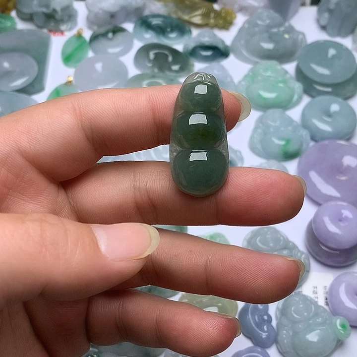 翡翠未镶嵌颈饰天然翡翠