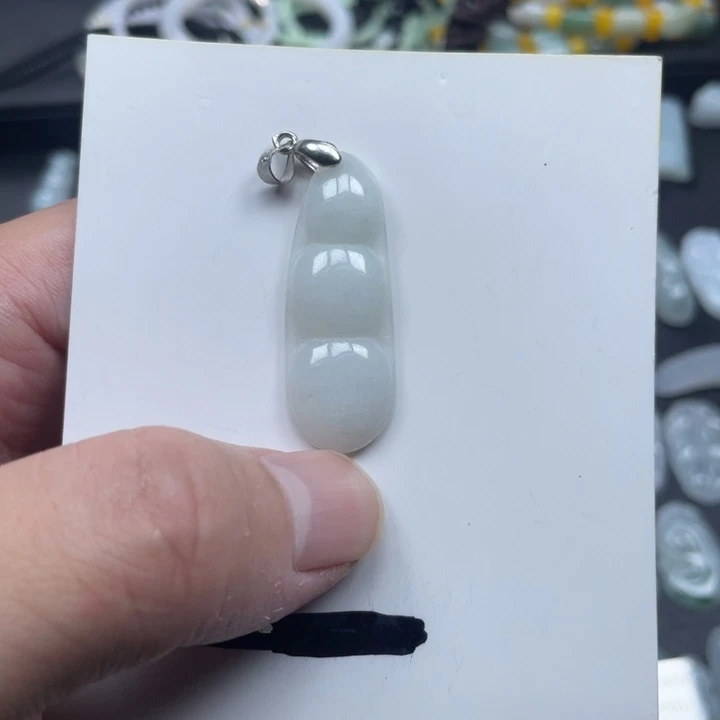 翡翠未镶嵌颈饰福利