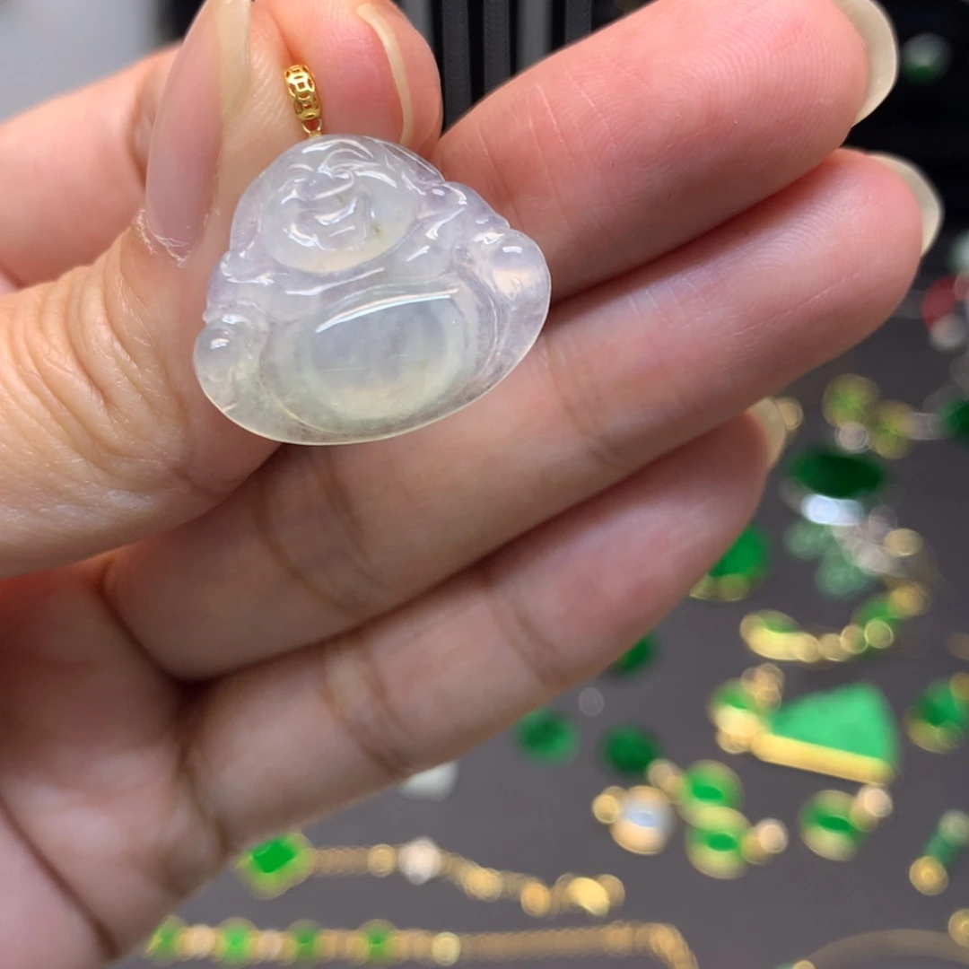 翡翠18K金镶嵌颈饰有纹裂