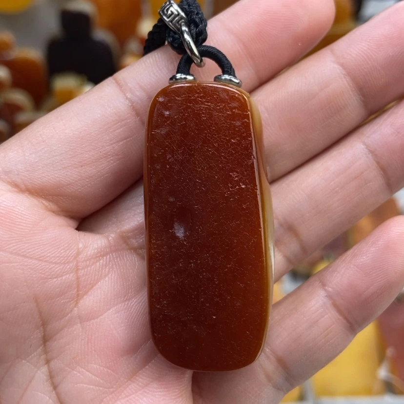 【闪购商品】琥珀颈饰未镶嵌