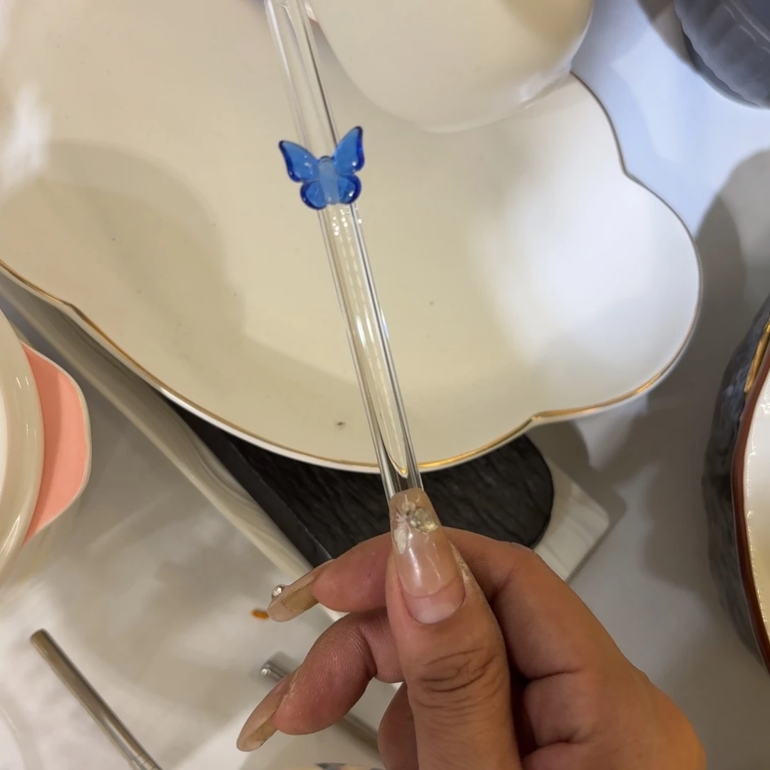 倩**，一个一个一个一个