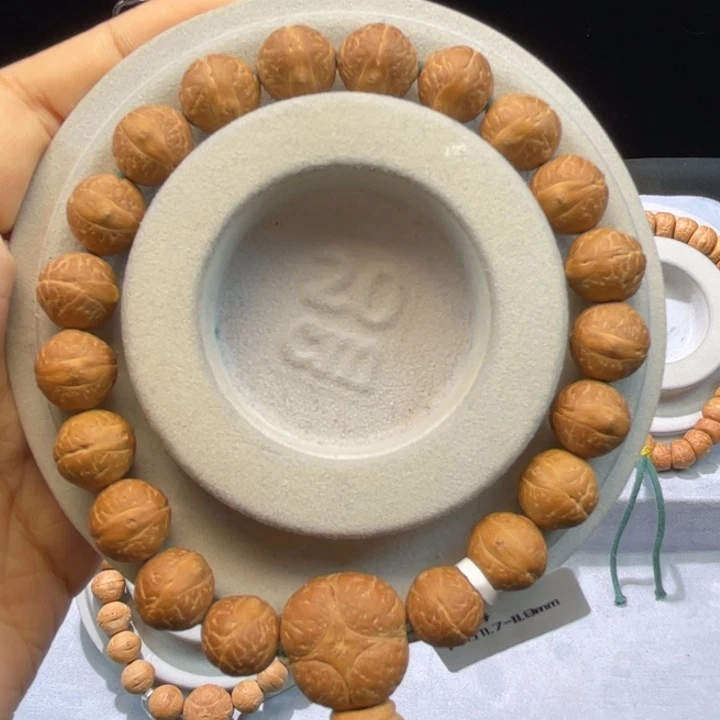 凤眼菩提吊坠11.7-11.8实心籽