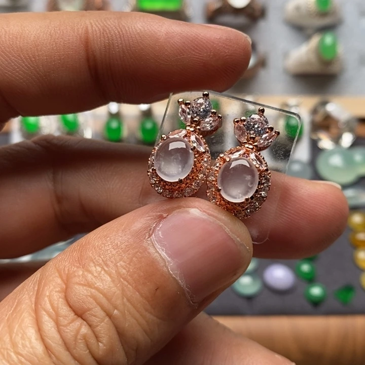 翡翠裸石冰种耳钉