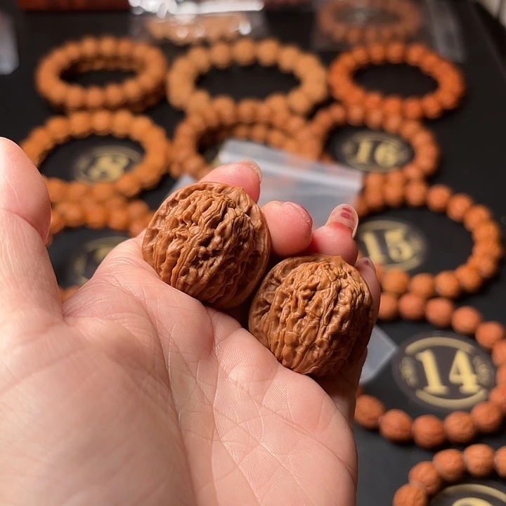 文玩核桃手串青****_野生