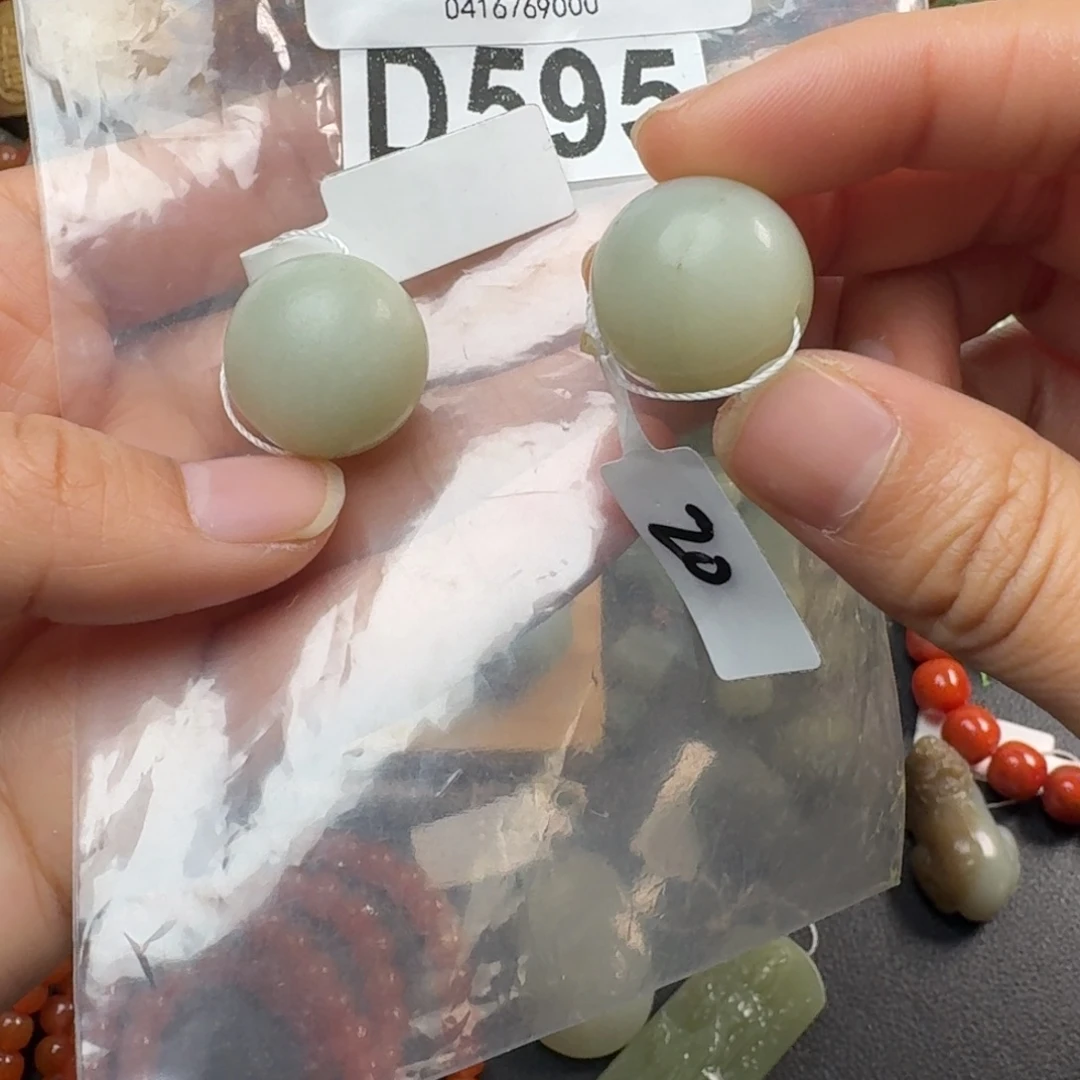 南红玛瑙未镶嵌珠宝奇石