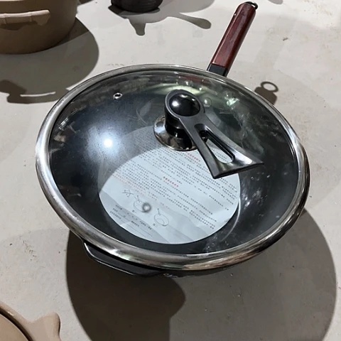 微瑕，明火，口径32厘米，高度9针孔拖釉