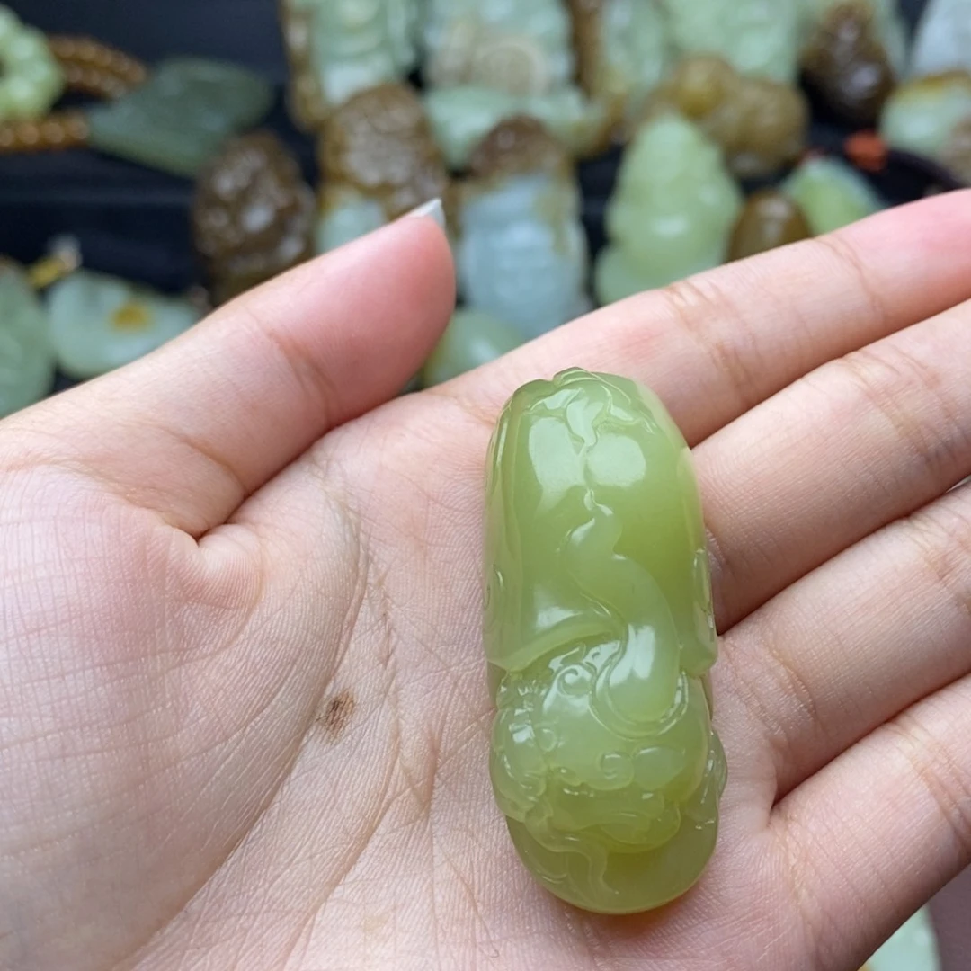 项链未镶嵌和田玉（糖玉）醒*人