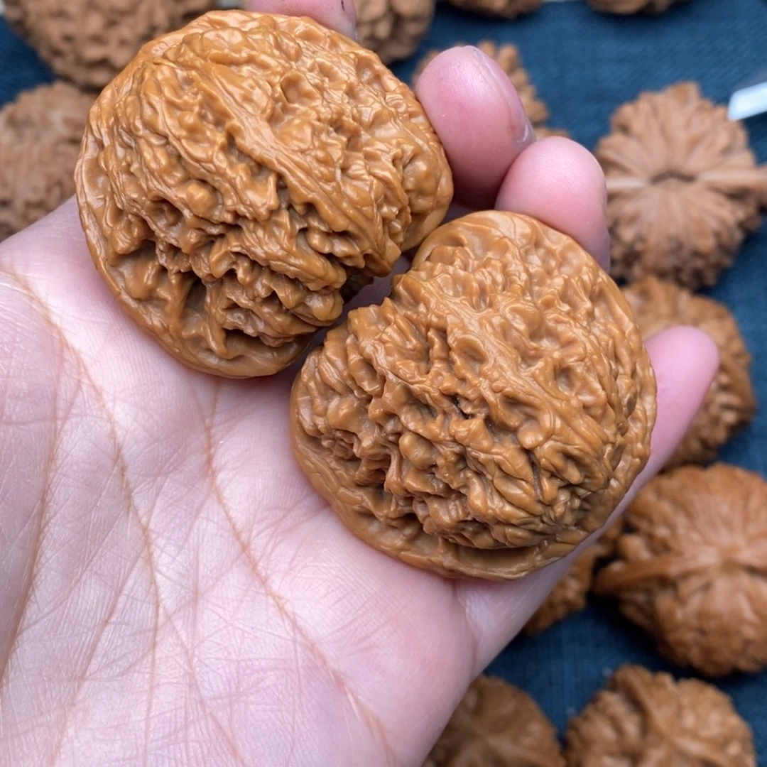 文玩核桃把件远*人43精品球疆