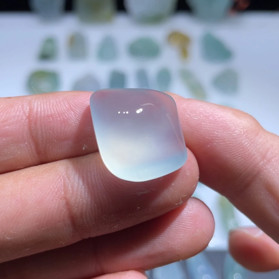 颈饰未镶嵌翡翠随形