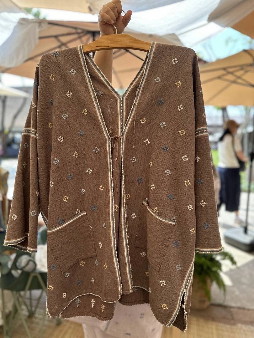 TAYA 泰国手工棉麻服饰上衣衬衫气质时尚