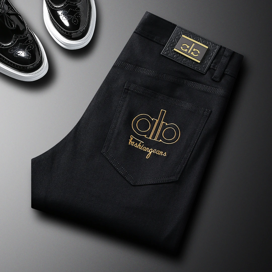 男款修身弹力牛仔裤秋冬新款潮流轻奢时尚男士弹力百搭小直筒裤潮