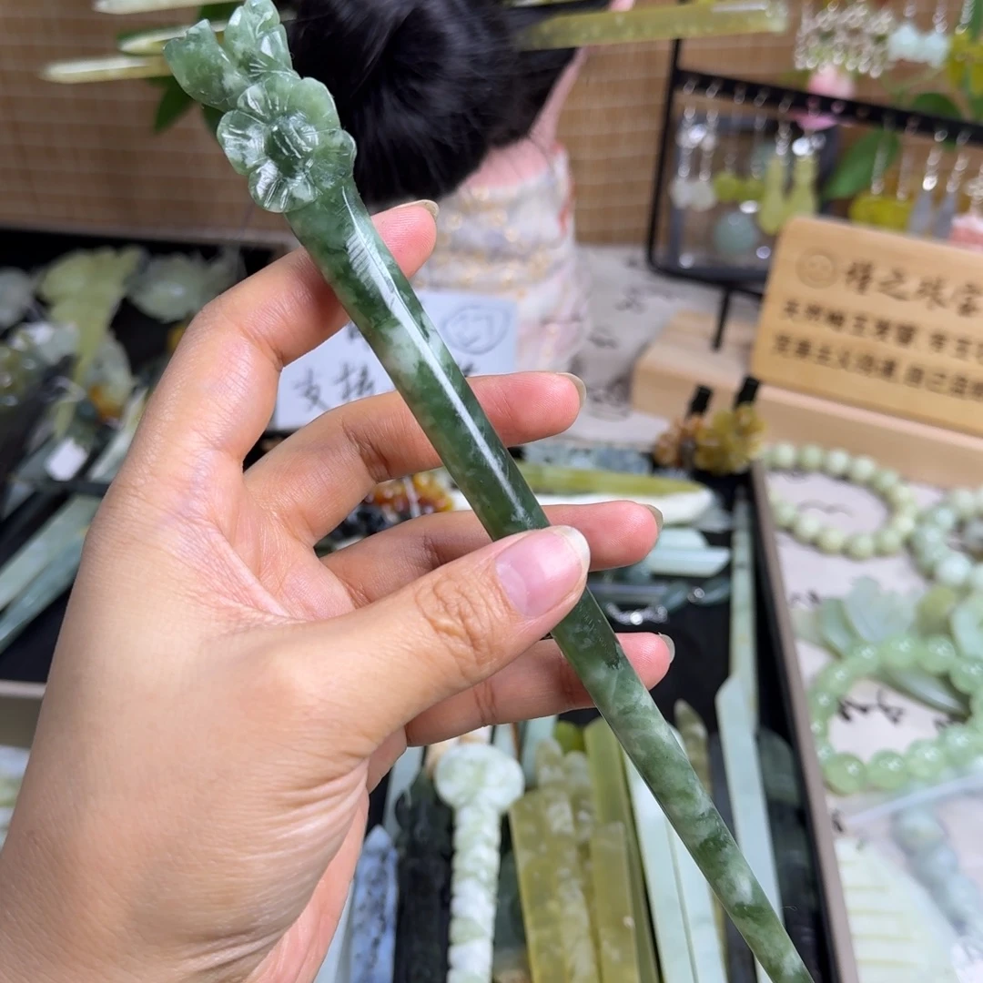 蛇纹石玉未镶嵌发饰