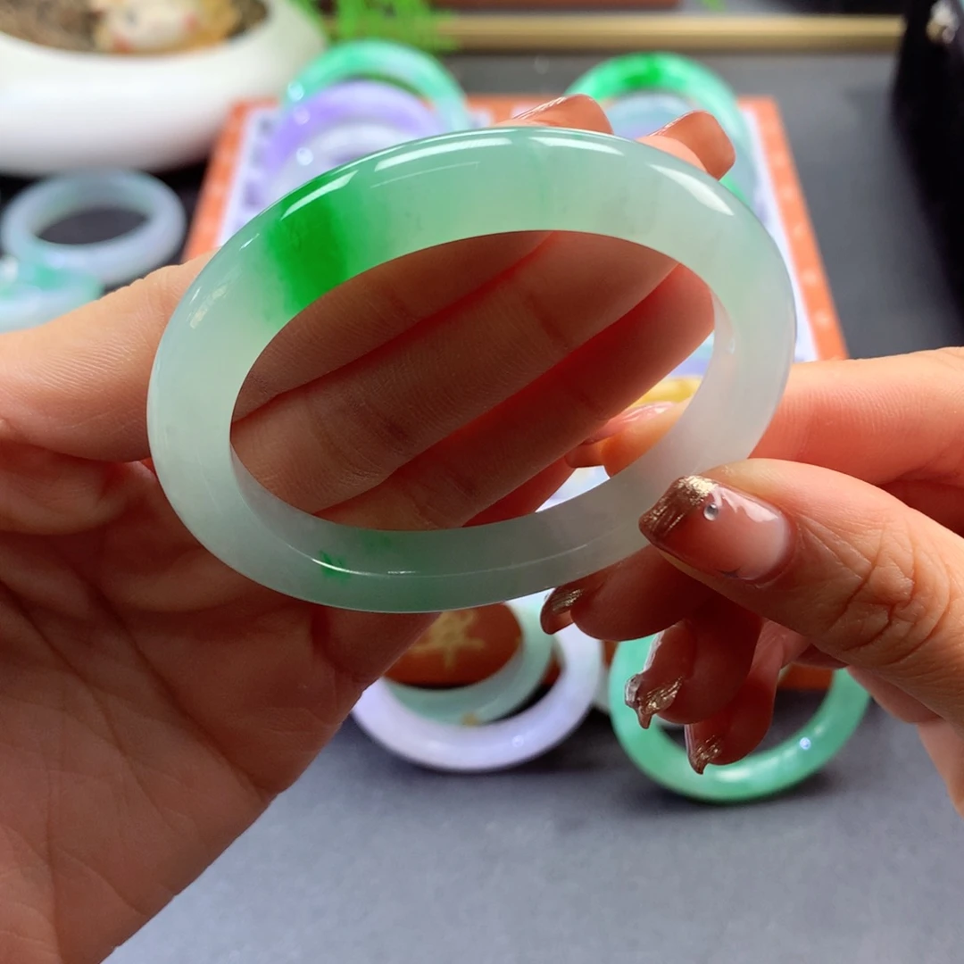 翡翠手镯未镶嵌12号