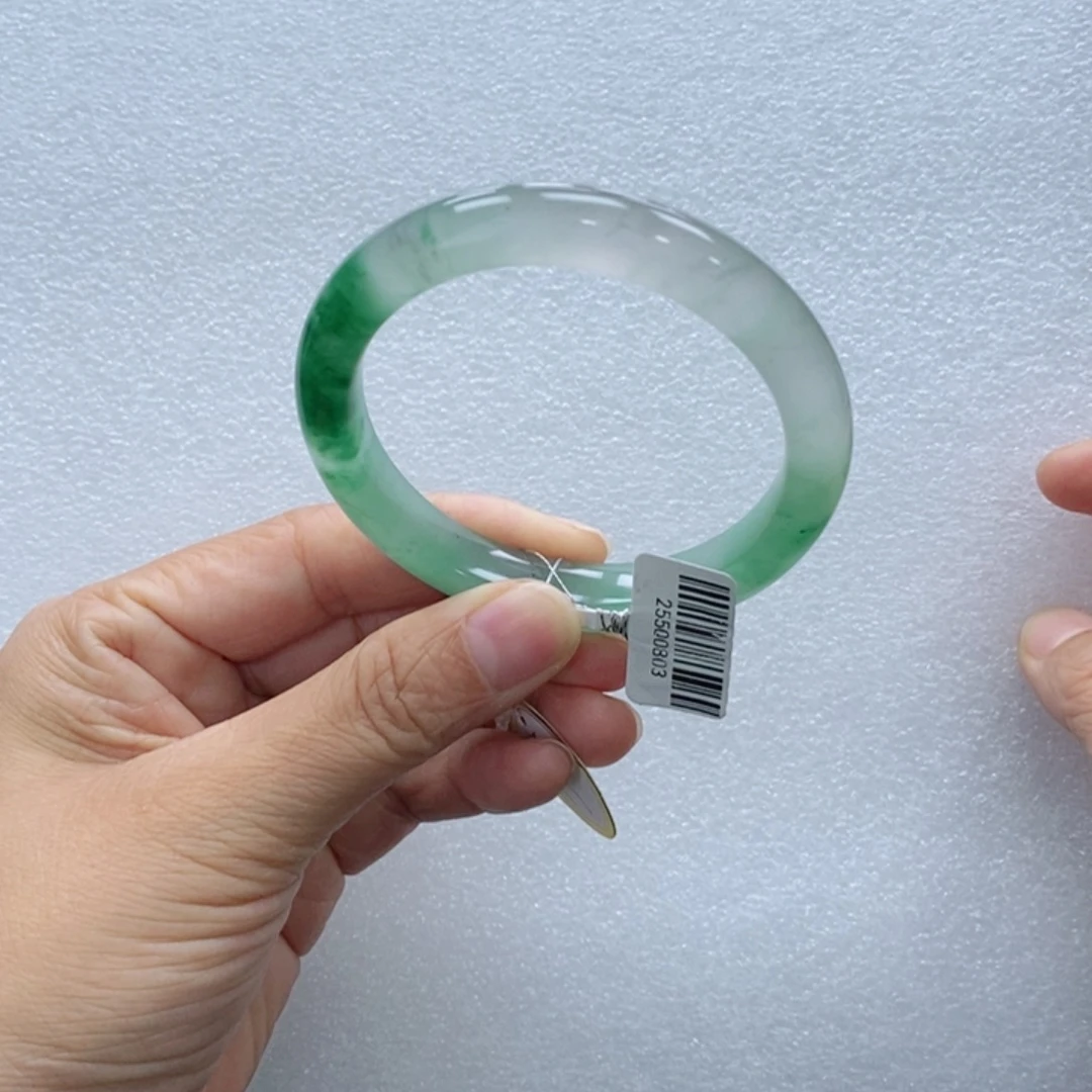 石英质玉未镶嵌手镯青青57-多人