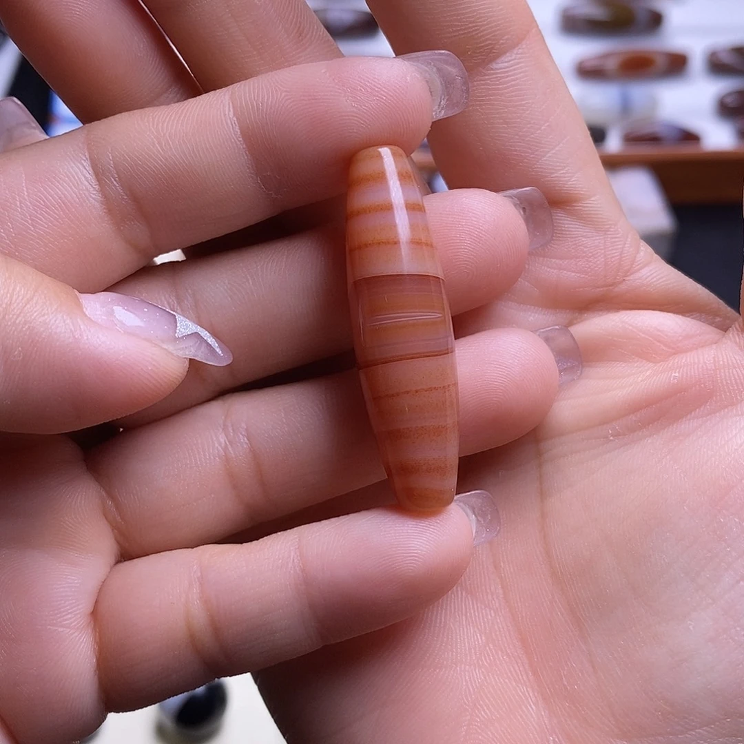 停***雲未镶嵌颈饰玛瑙/玉髓