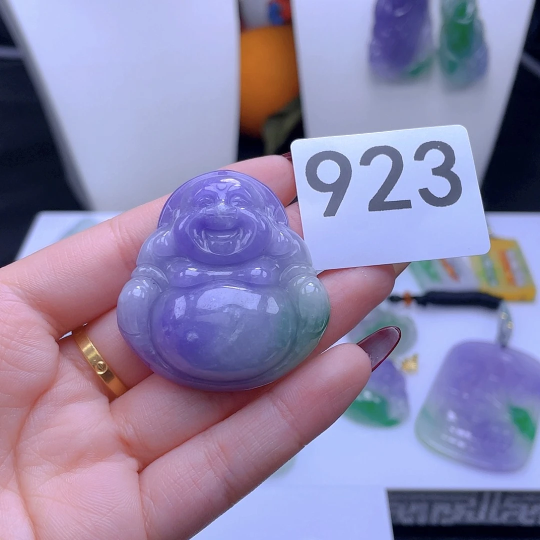 翡翠吊坠(赠链)未镶嵌