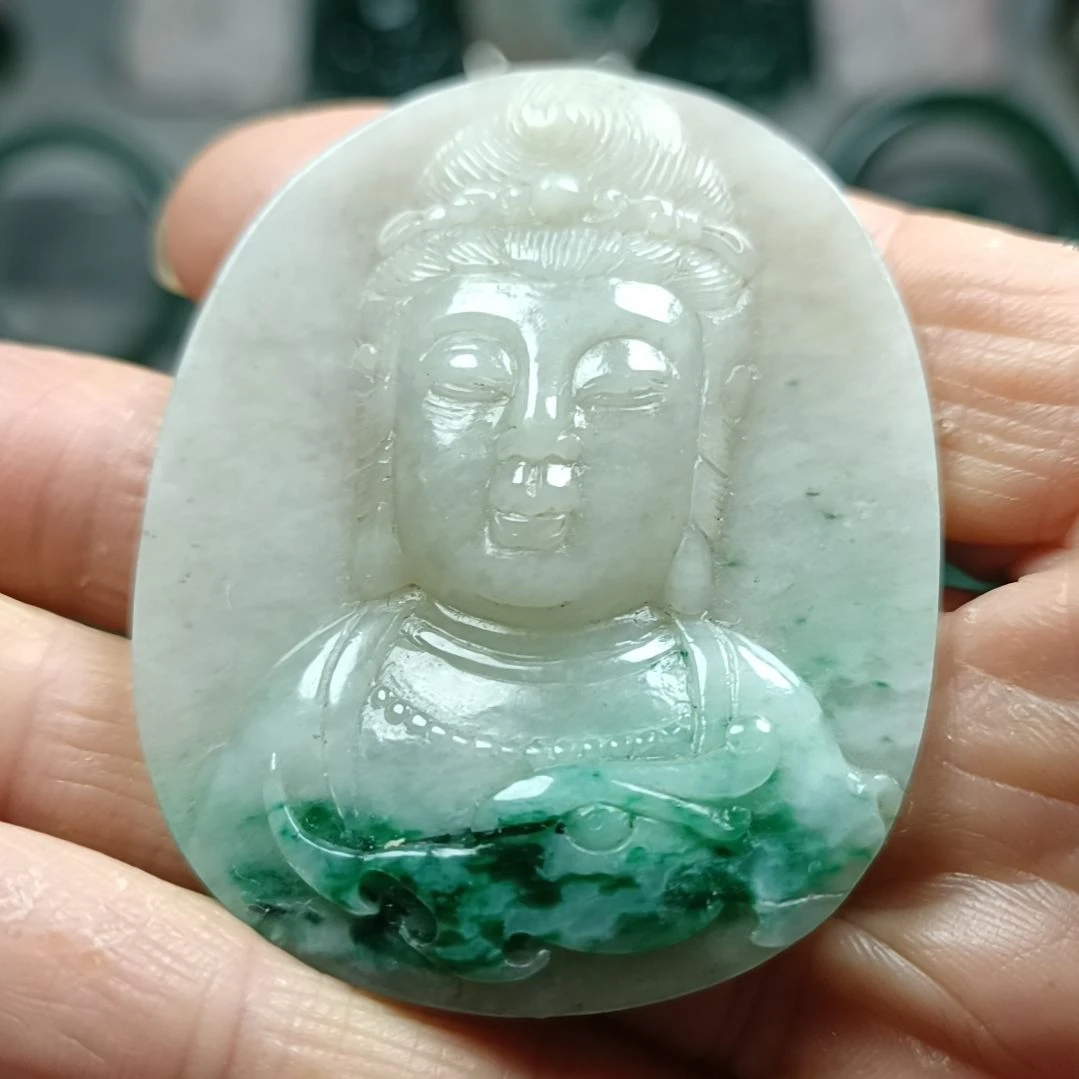 独山玉未镶嵌挂件南海观音