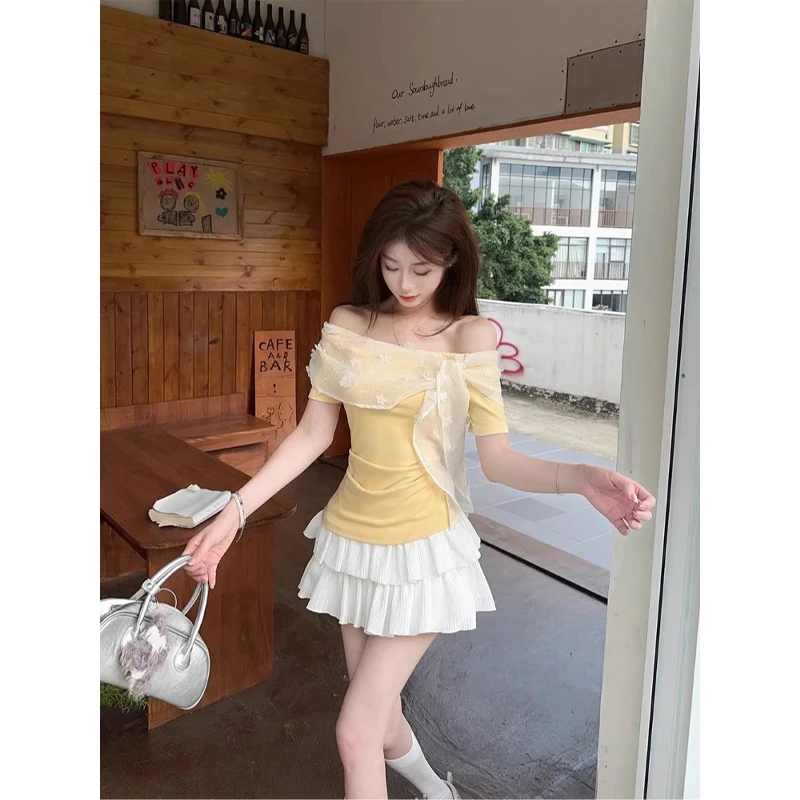 设计感小众一字肩短袖t恤女夏季2025新款露肩辣妹风短款修身上衣