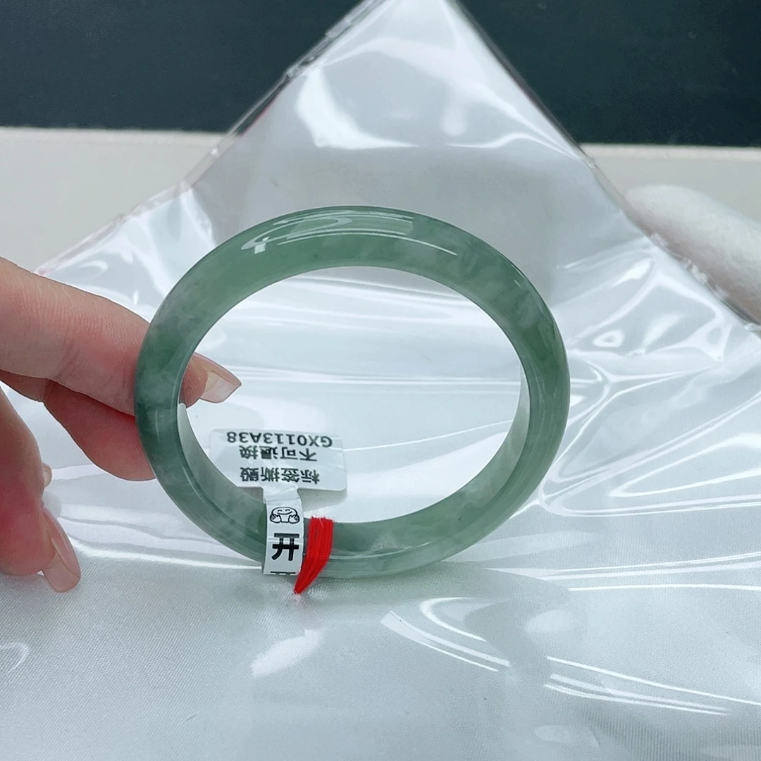 翡翠手镯未镶嵌正53.7