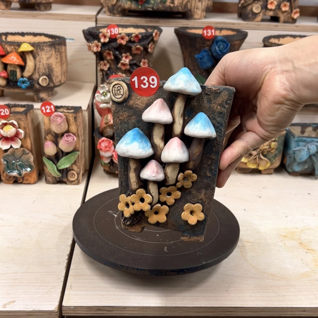 花盆紫砂139号，内口10.5外高17