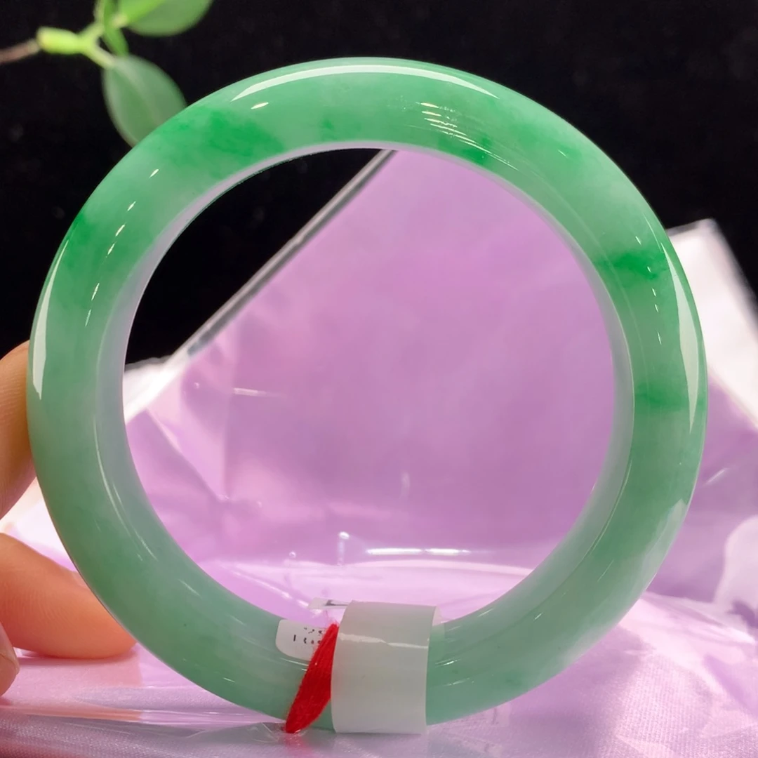 翡翠手镯未镶嵌微瑕1856