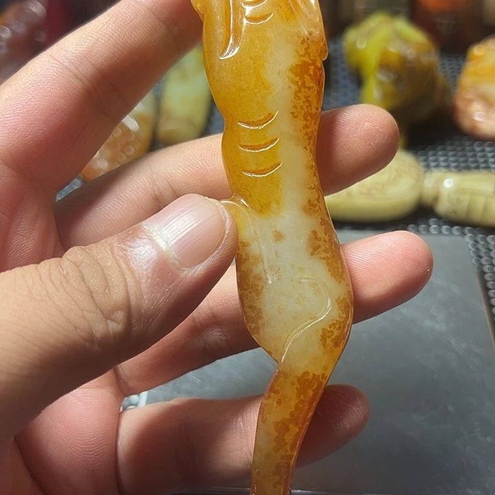 未镶嵌和田玉（糖玉）挂件