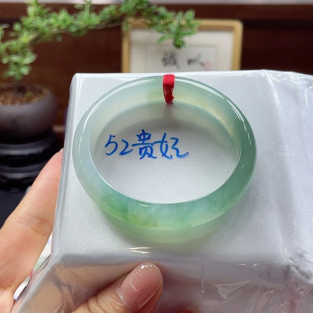 翡翠未镶嵌手镯16 号链接