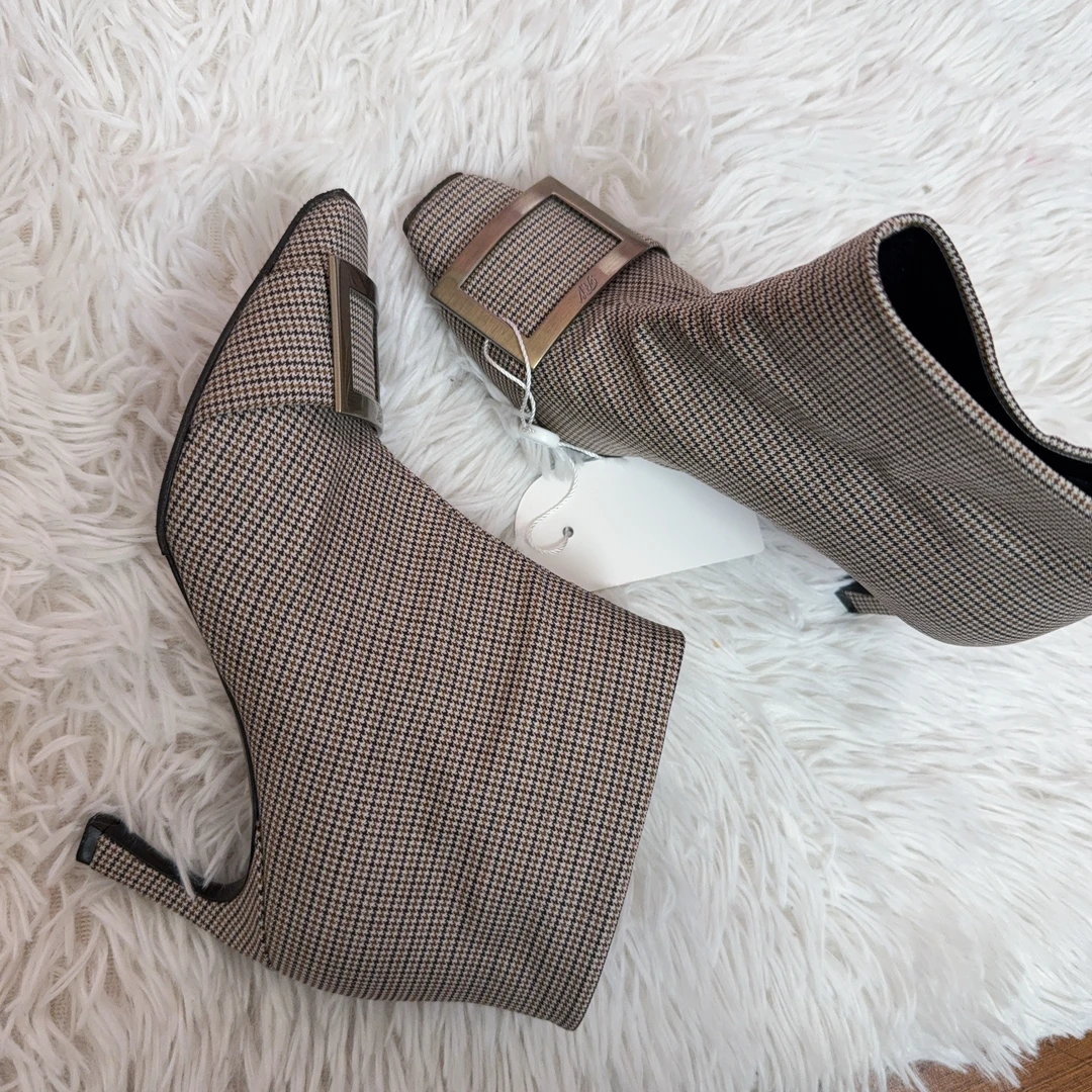 95新 Roger Vivier/罗杰·维威耶 织布高跟短靴35.5/250417JCHHF12