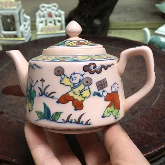 瓷陶瓷的设计师是一个人的