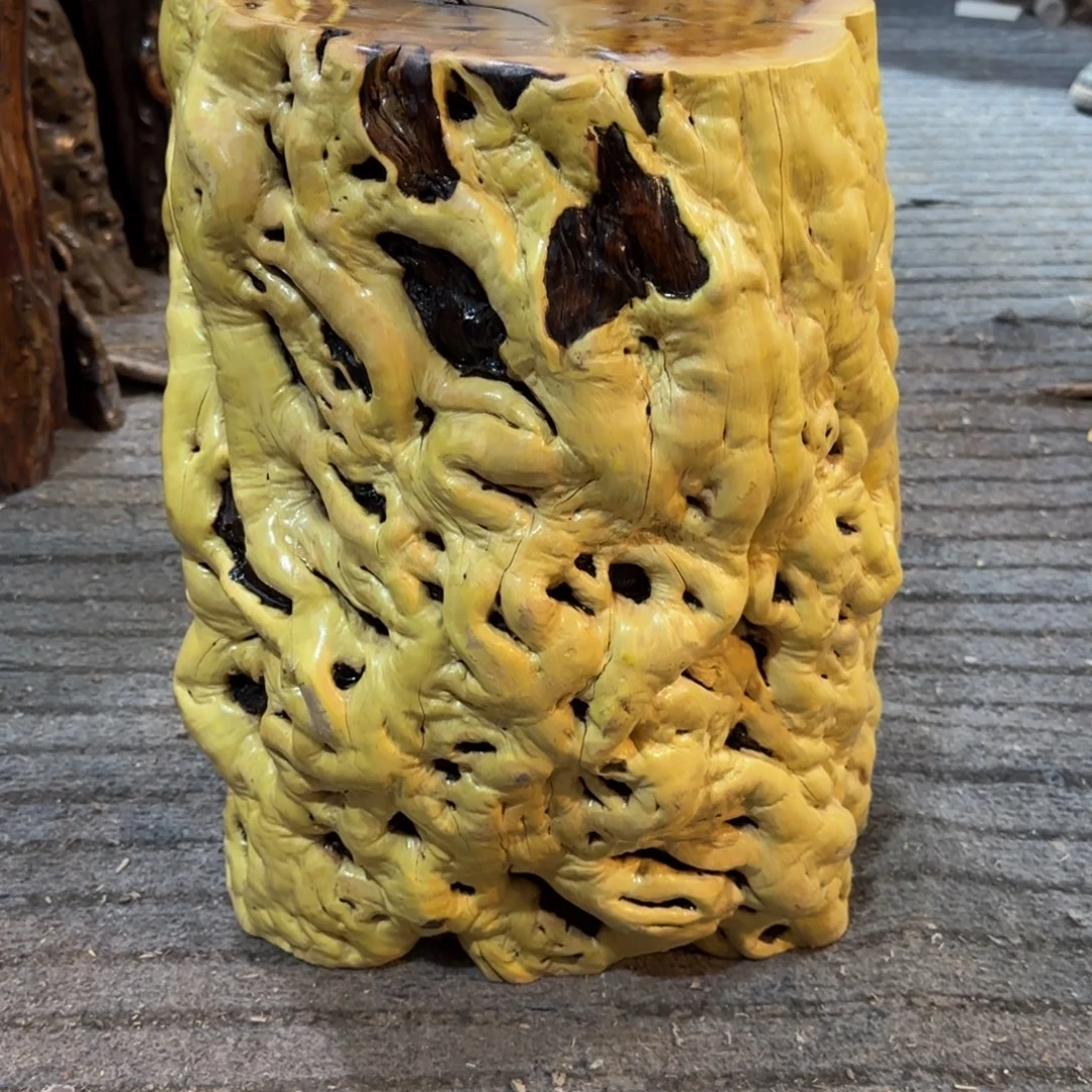 江***山龙纹鸡心枣木手工艺品