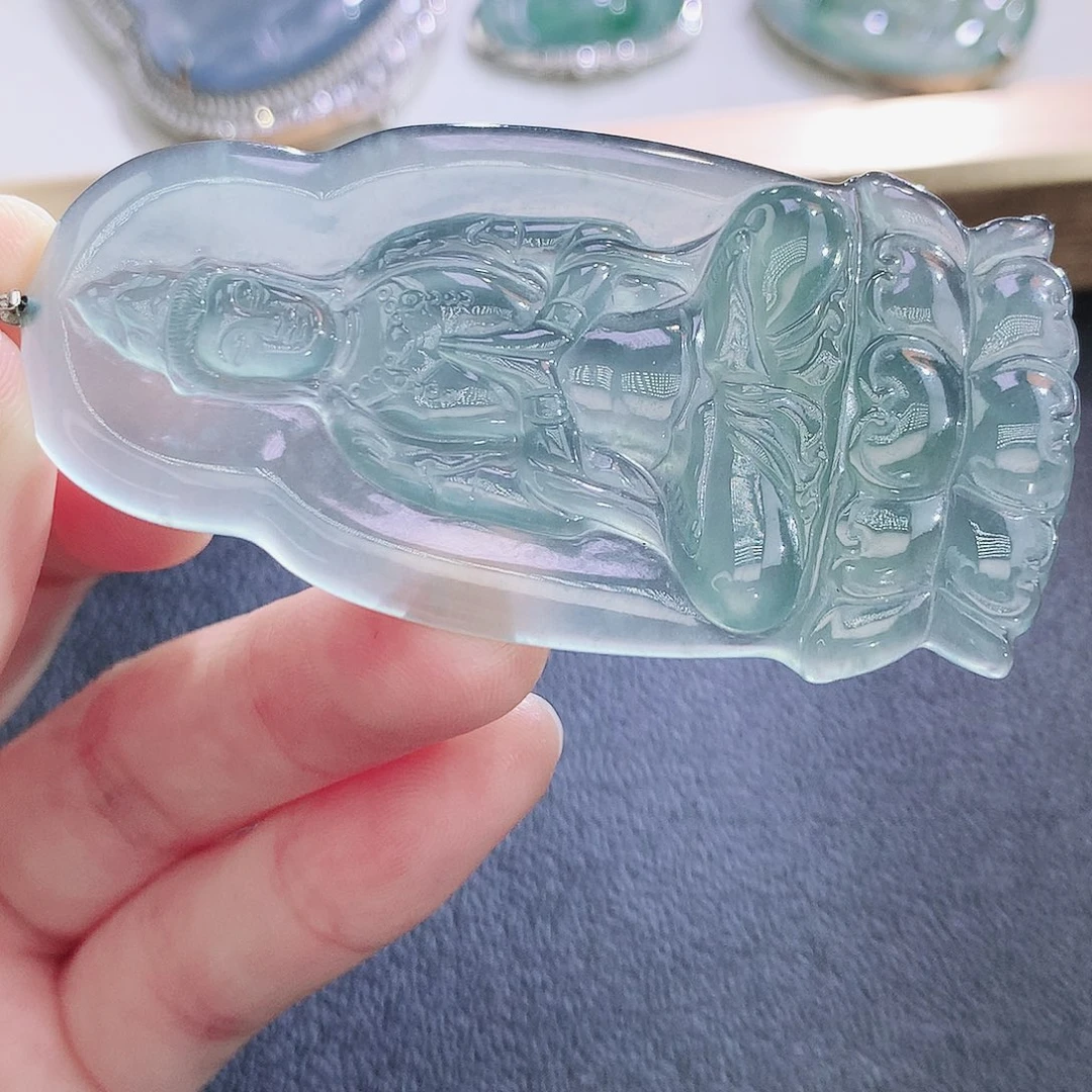 翡翠18K金镶嵌挂件翡翠