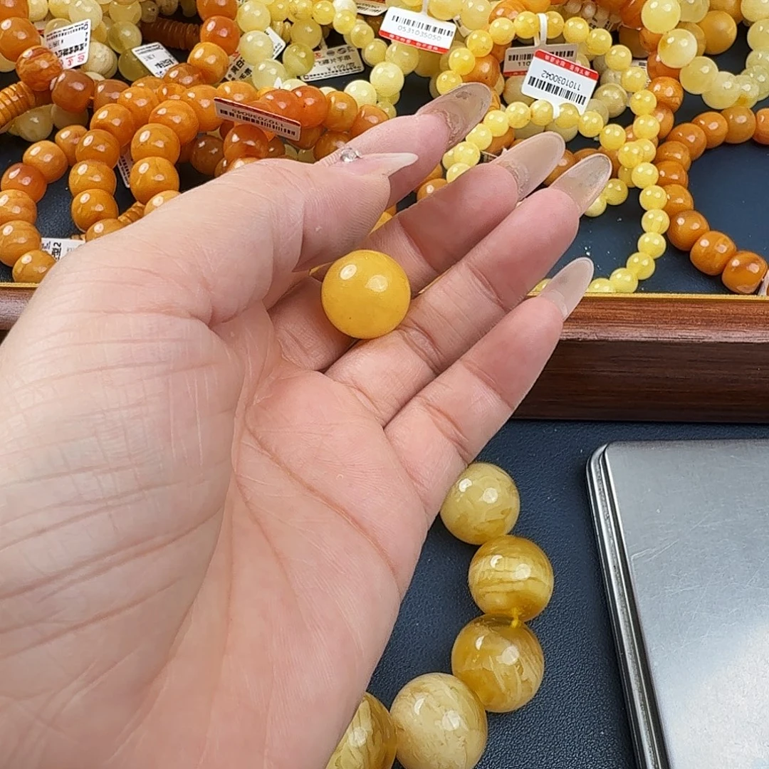 琥珀未镶嵌珠宝奇石