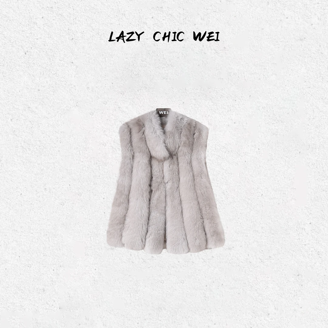 WEI “雪狐蓝银”芬兰进口蓝狐皮草马甲2588SSW5715