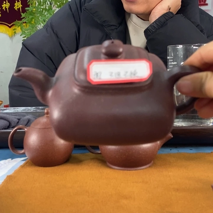 紫砂茶壶图***图桃花传炉350左右的容量微微瑕