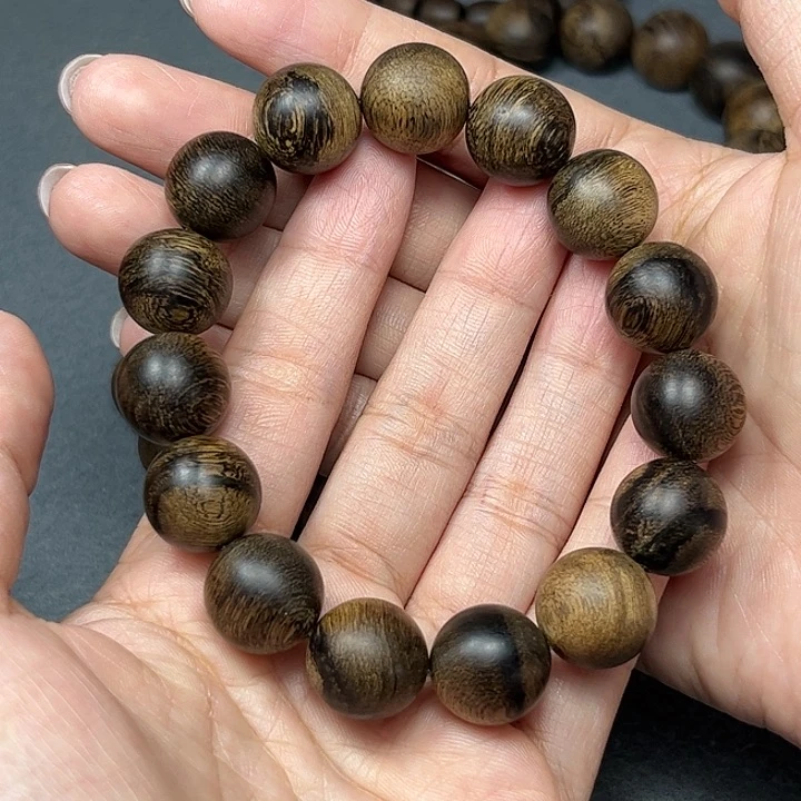 手串沉香白棋虎皮留疤1.4