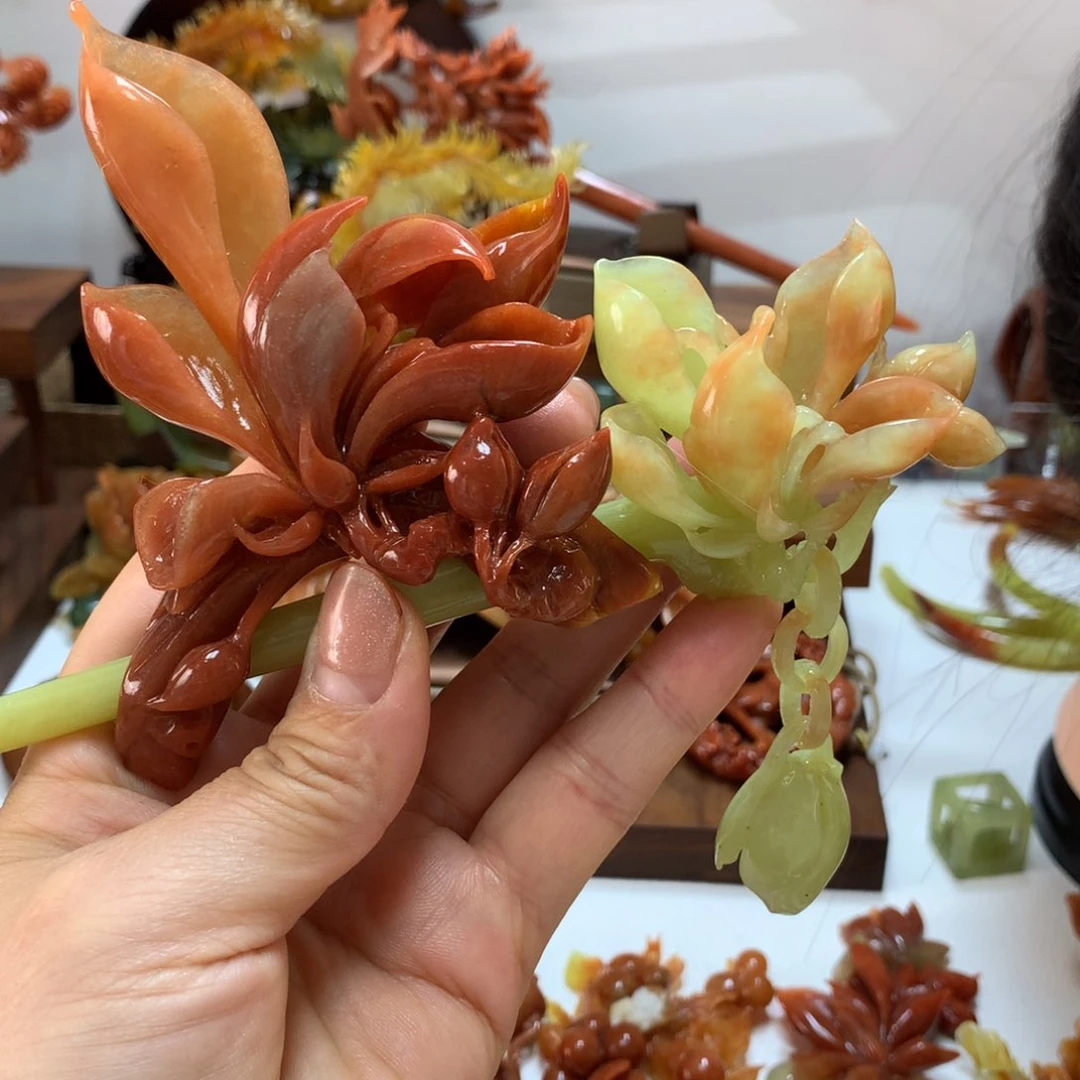 蛇纹石玉发饰未镶嵌山****）