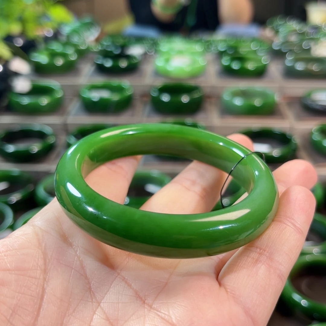 未镶嵌手镯和田玉（碧玉）