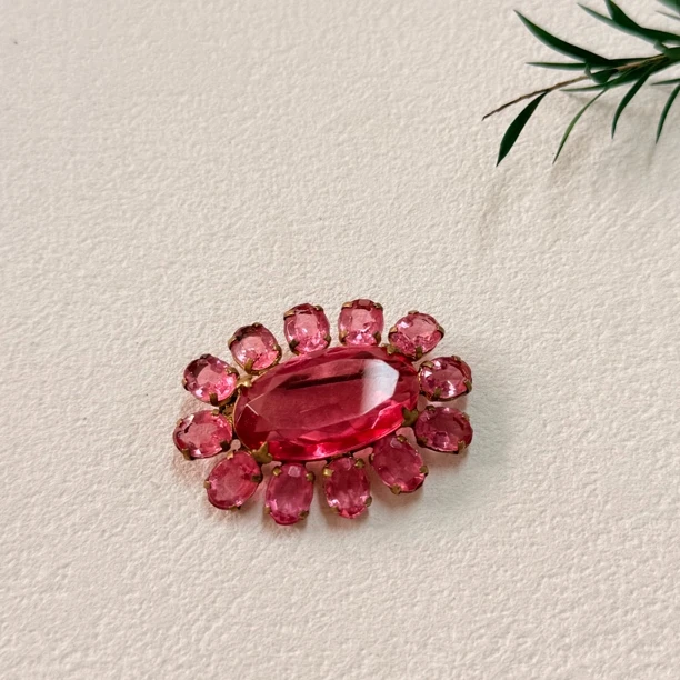 铜合金锆石胸针 【六六中古】孤品复古胸针ad3952