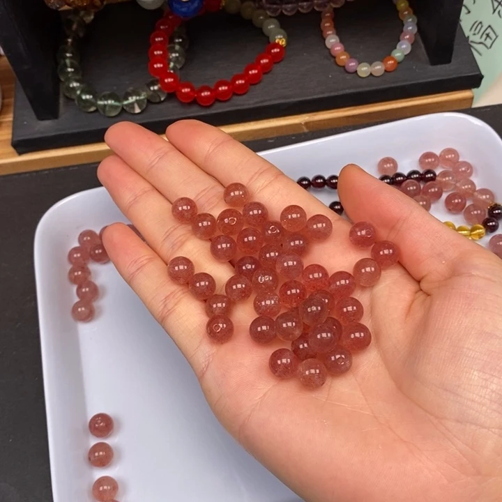 玛瑙/玉髓未镶嵌卡8草莓晶25个