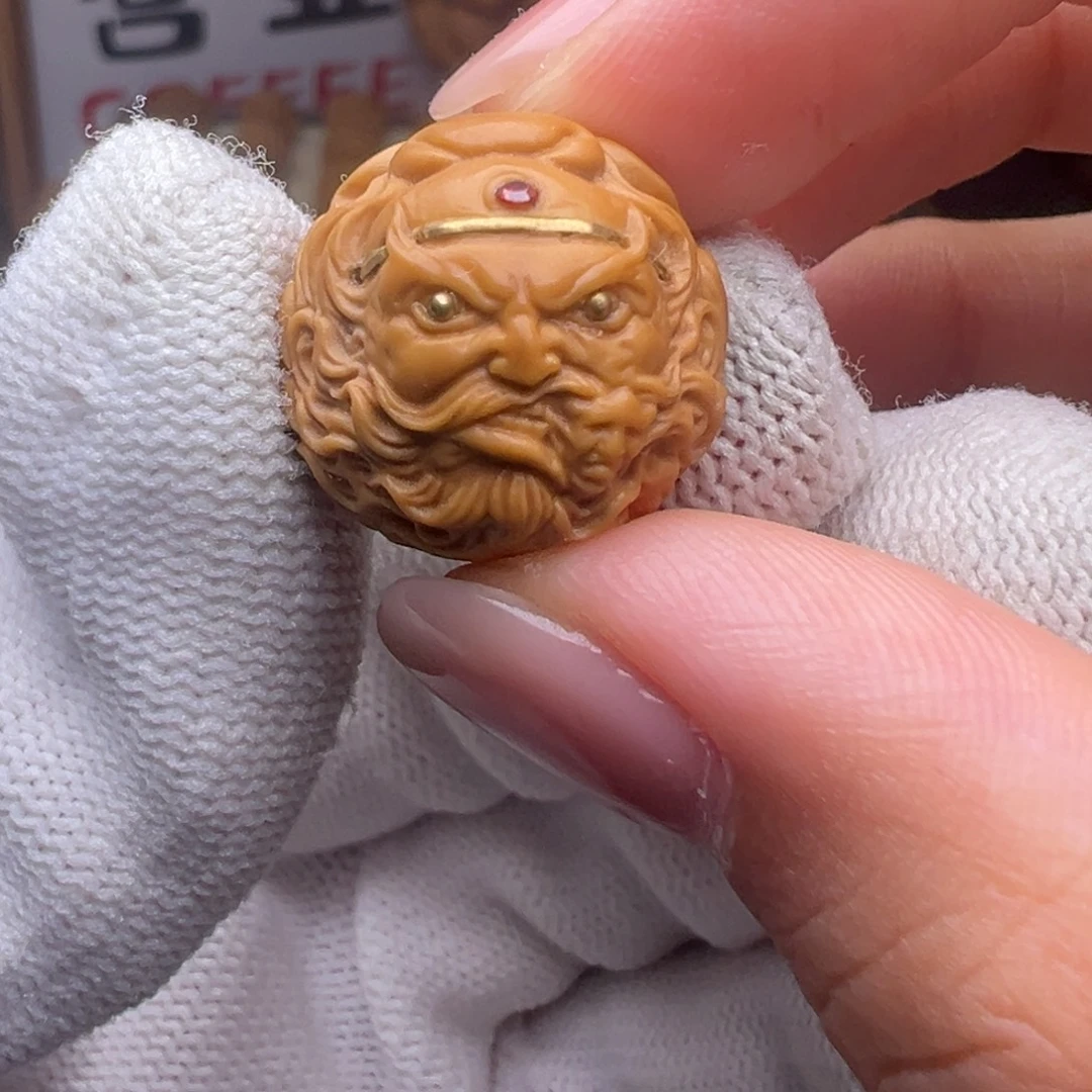 把件猴头核桃镶嵌款钟馗美女全品有正常封口线