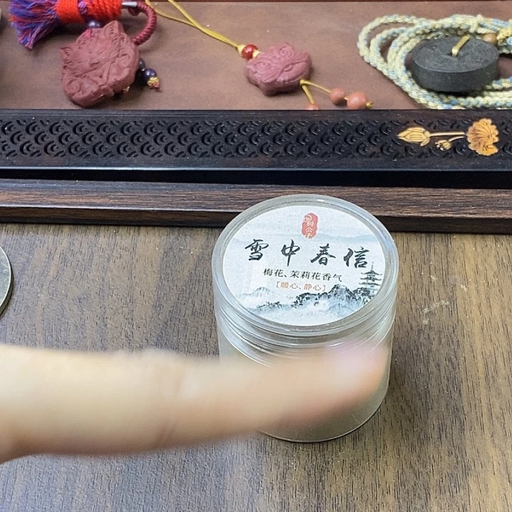 香粉粉雪中春信15克