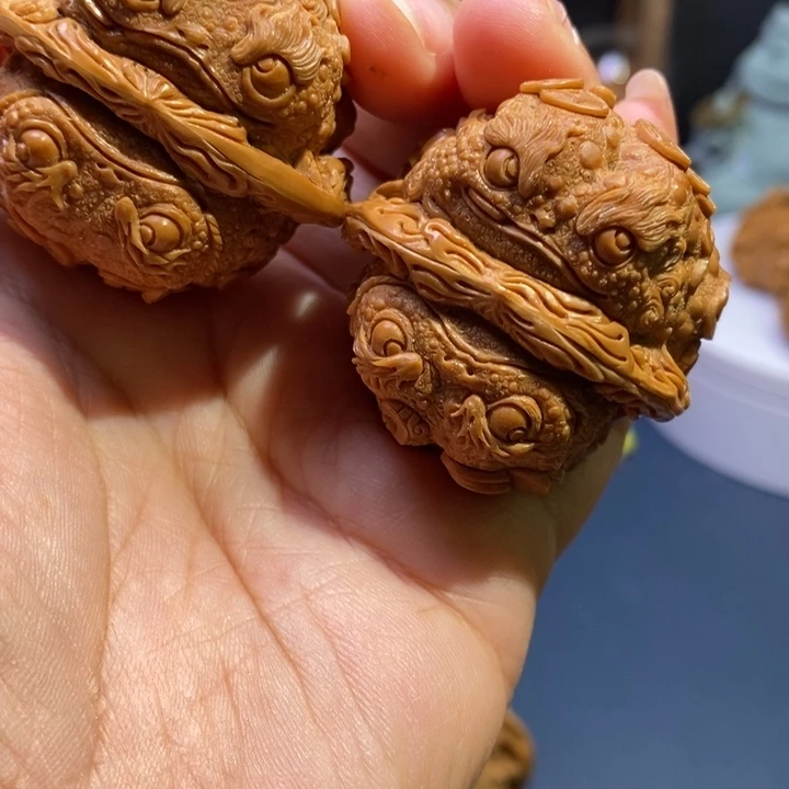 丑****手串/手链核桃金蟾42